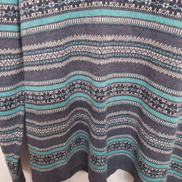 Croft and Barrow M Christmas Sweater pattern soft - Picture 8 of 8